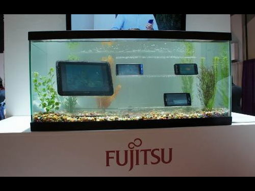 Fujitsu Arrows系列防水行動裝置