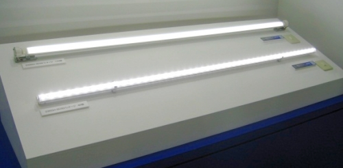 家庭用各式LED照明燈具：Toyoda gosei LED燈管
