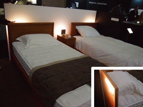 <b>次世代照明-OLED專區</b><br>
Lumiotec展示之OLED燈具應用，OLED發光不含UV的特性，適合塑造溫馨舒適的睡眠空間
