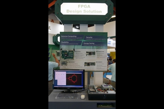 瑞利軍工展示FPGA解決方案，是與Intel/Altera合作開發的產品